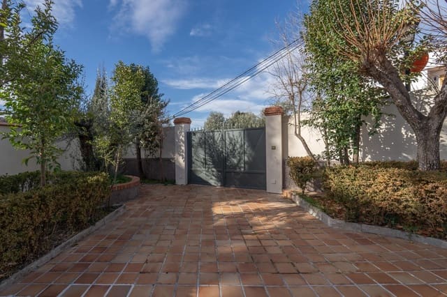 4 Zimmer Villa zu verkaufen in Huétor Santillán mit Pool Garage - 270.000 € (Ref: 9032344)