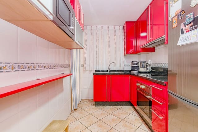 3 soveværelse Rækkehus til salg i La Zubia med garage - € 217.000 (Ref: 9059491)