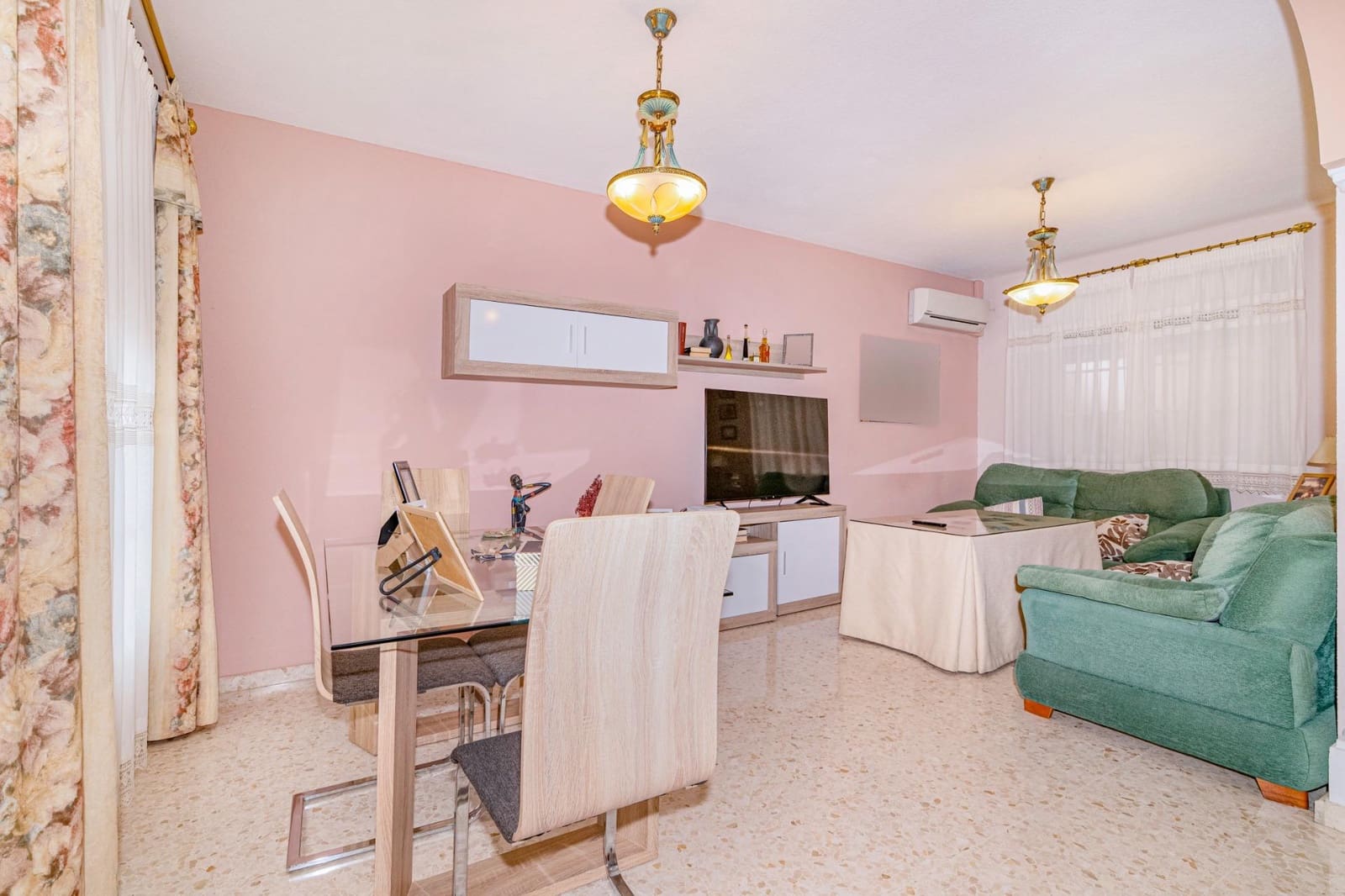 3 quarto Moradia em Banda para venda em La Zubia com garagem - 217 000 € (Ref: 9059491)