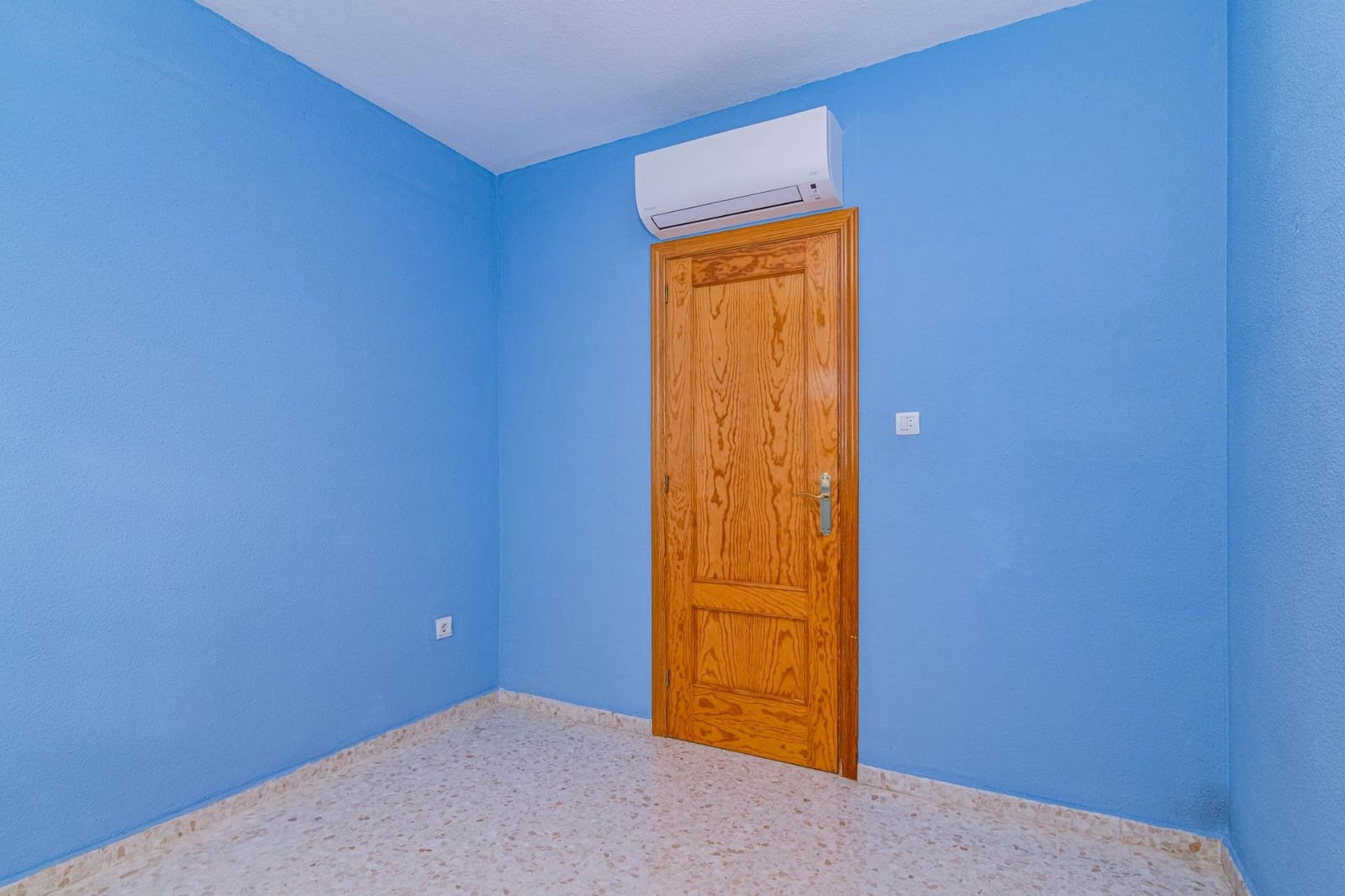 3 quarto Moradia em Banda para venda em La Zubia com garagem - 217 000 € (Ref: 9059491)