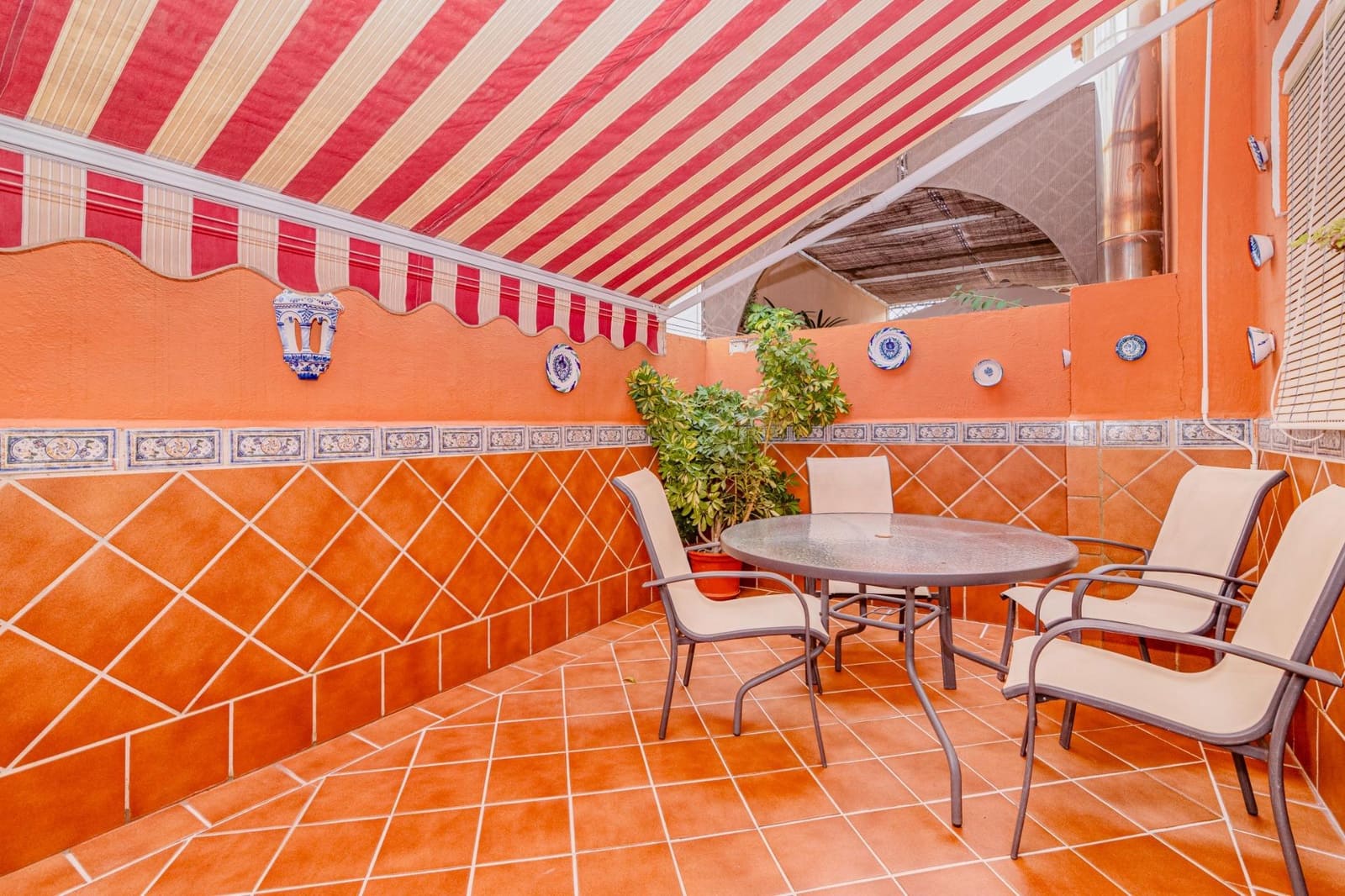 3 quarto Moradia em Banda para venda em La Zubia com garagem - 217 000 € (Ref: 9059491)