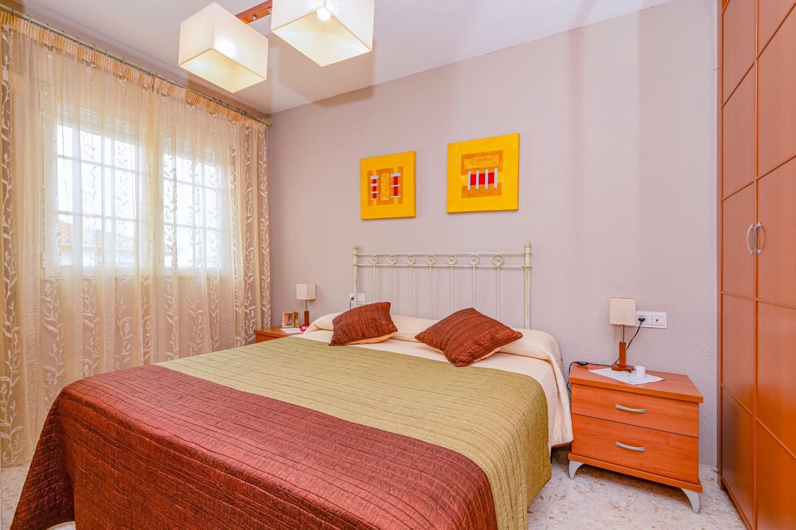 3 quarto Moradia em Banda para venda em La Zubia com garagem - 217 000 € (Ref: 9059491)