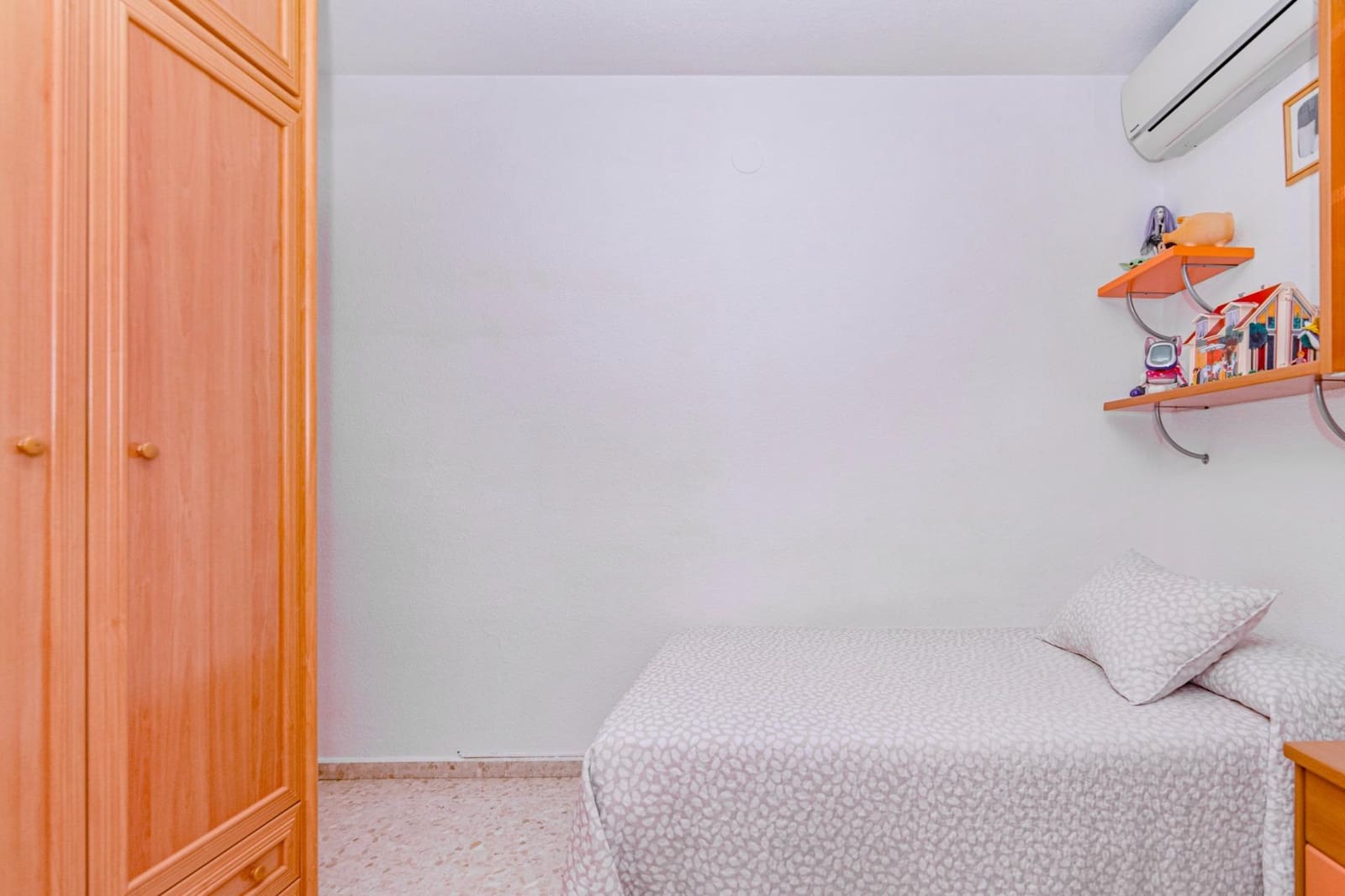 3 quarto Moradia em Banda para venda em La Zubia com garagem - 217 000 € (Ref: 9059491)