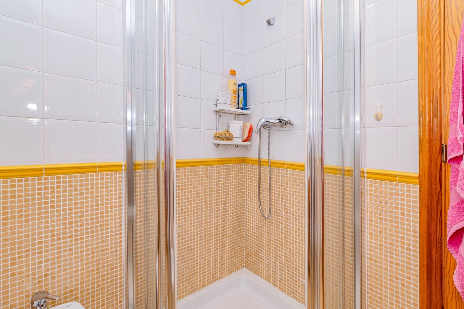 3 quarto Moradia em Banda para venda em La Zubia com garagem - 217 000 € (Ref: 9059491)