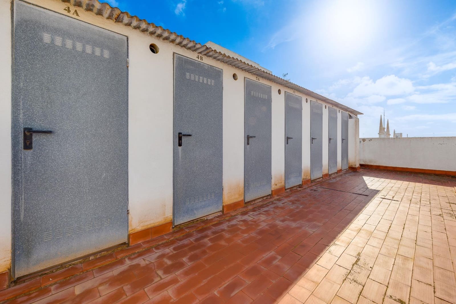 Ático de 2 habitaciones en Torrevieja en venta - 218.990 € (Ref: 9081612)