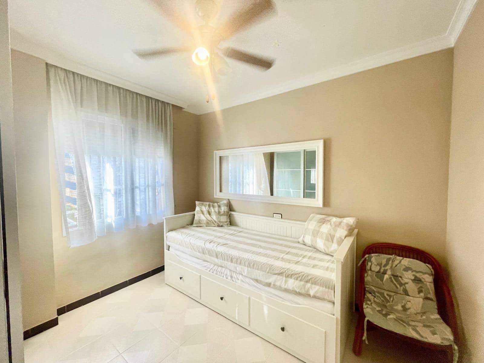 3 soveværelse Rækkehus til salg i Salobrena med swimmingpool garage - € 370.000 (Ref: 9108824)