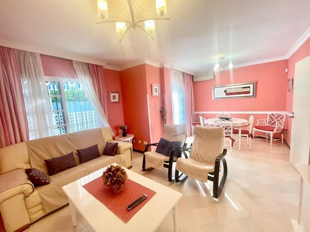 3 Zimmer Reihenhaus zu verkaufen in Salobreña mit Pool Garage - 370.000 € (Ref: 9108824)