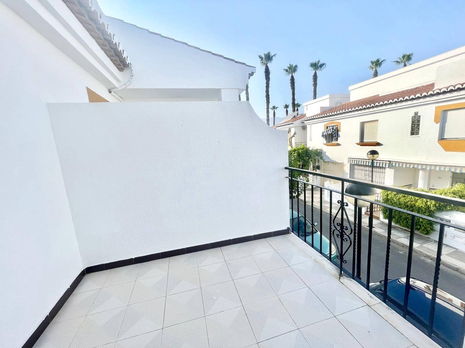 3 soveværelse Rækkehus til salg i Salobrena med swimmingpool garage - € 370.000 (Ref: 9108824)