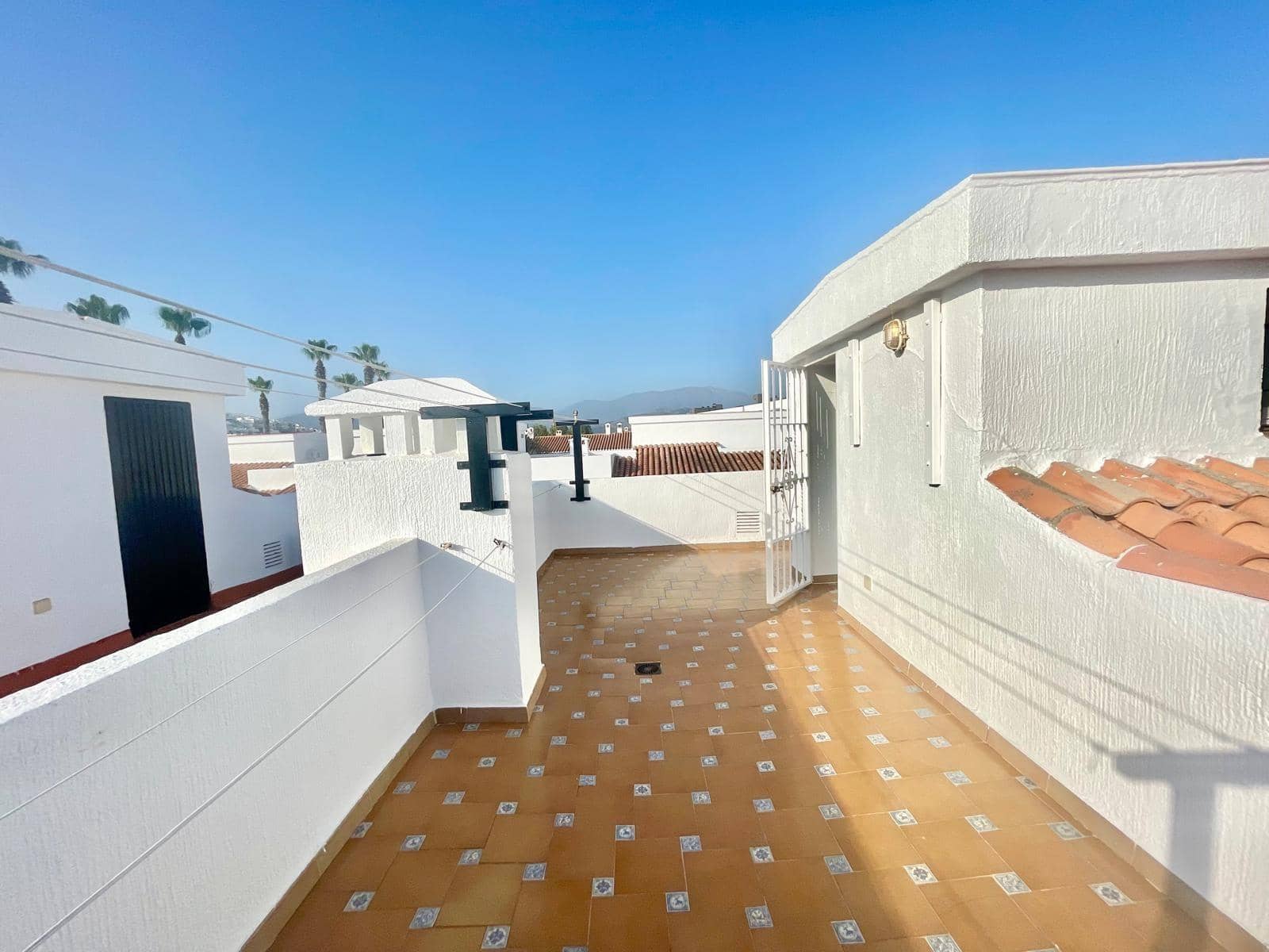 3 soveværelse Rækkehus til salg i Salobrena med swimmingpool garage - € 370.000 (Ref: 9108824)