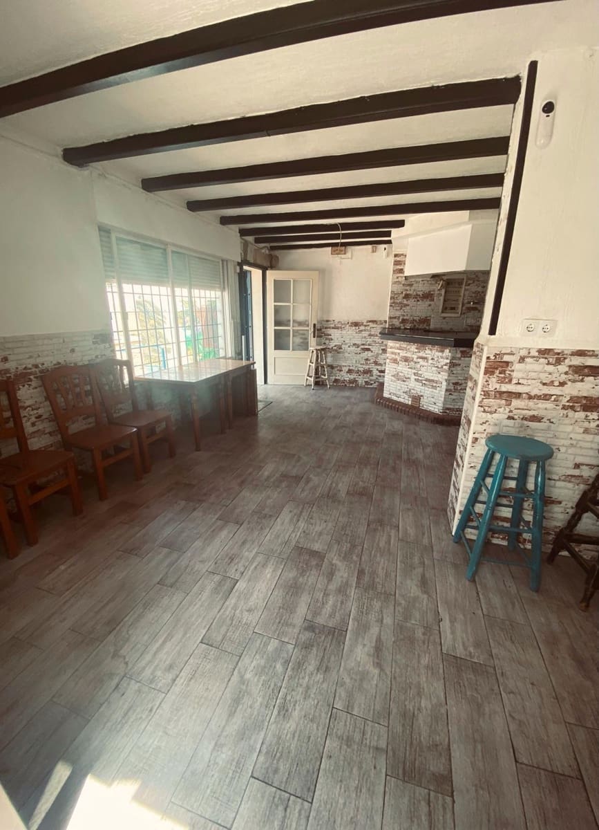 Semi-Rækkehus til salg i Torrevieja - € 135.000 (Ref: 9154081)