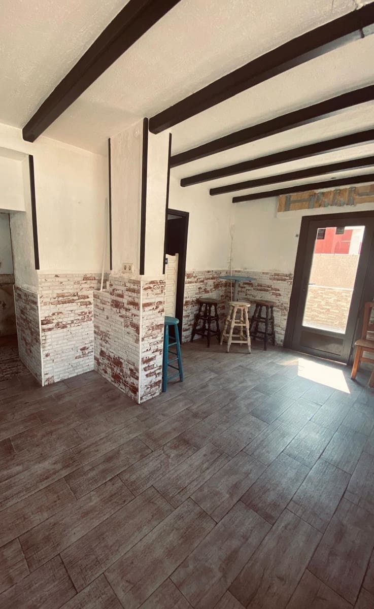 Semi-Rækkehus til salg i Torrevieja - € 135.000 (Ref: 9154081)