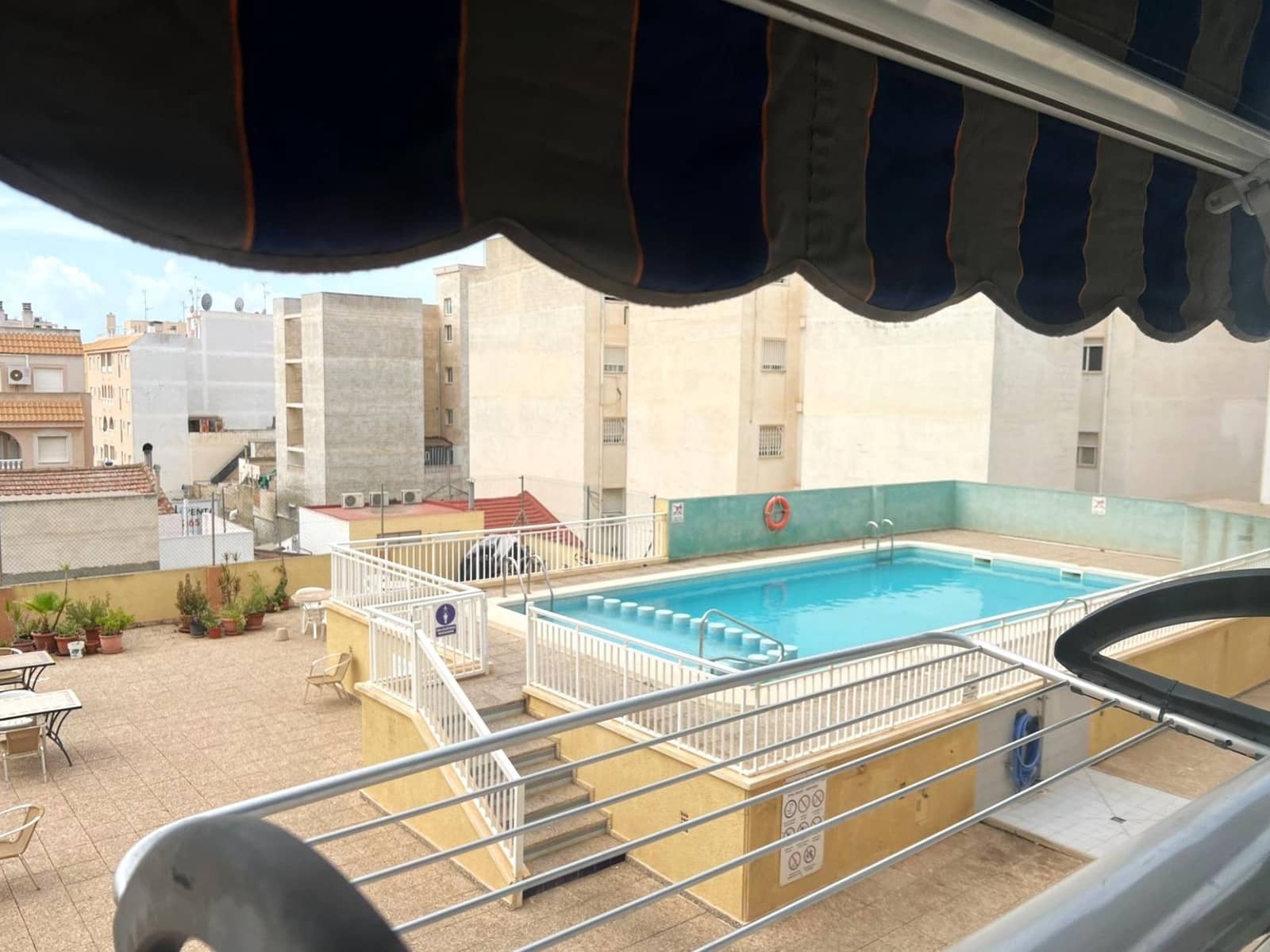 Apartament na sprzedaż w Torrevieja z basenem - 75 000 € (Ref: 9154098)