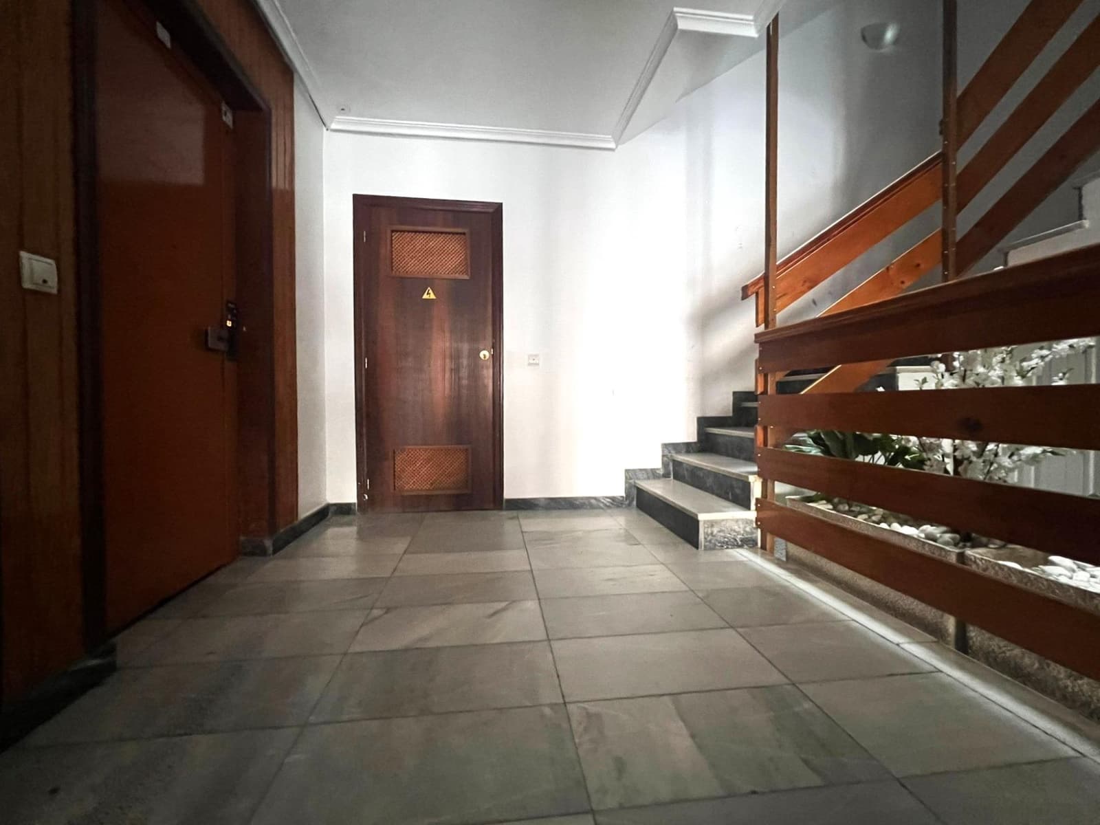 Apartament na sprzedaż w Torrevieja z basenem - 75 000 € (Ref: 9154098)