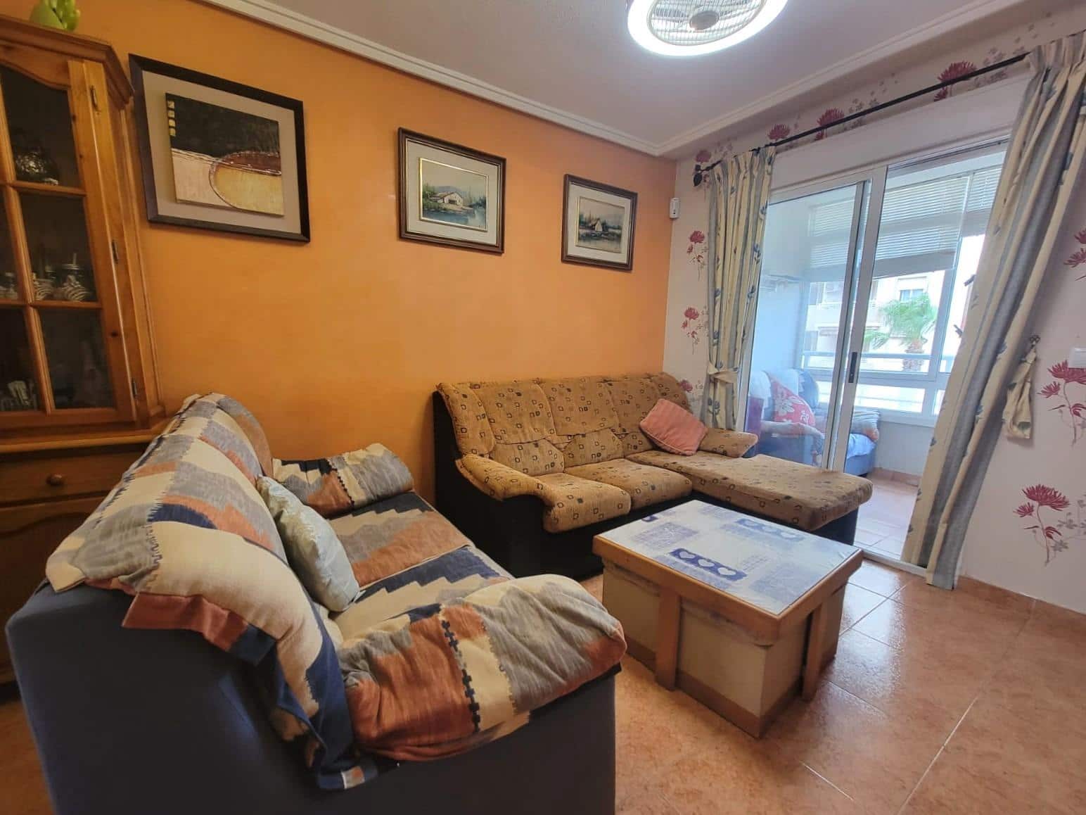 Apartamento de 2 habitaciones en Torrevieja en venta con piscina - 127.260 € (Ref: 9154101)