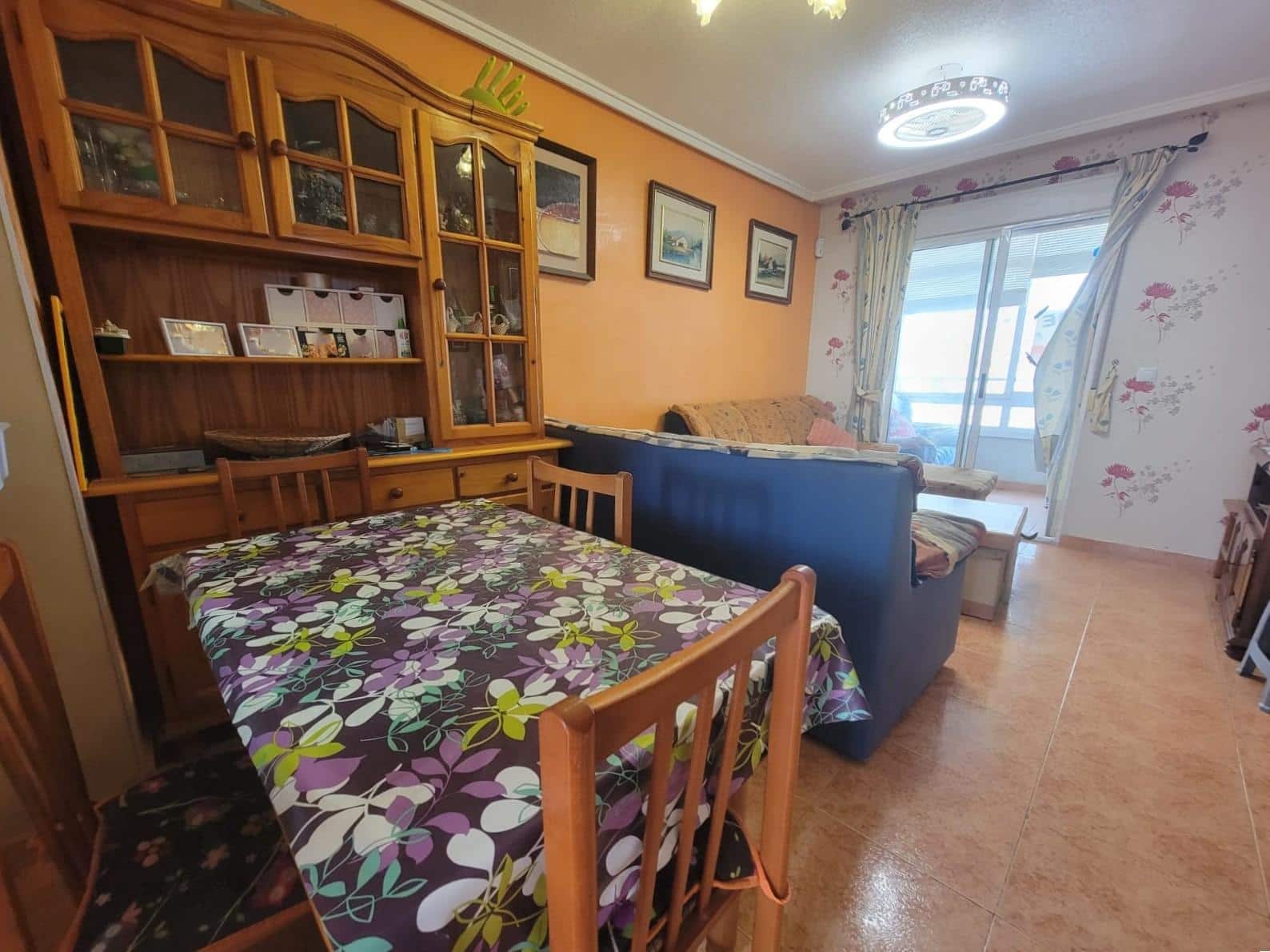 Apartamento de 2 habitaciones en Torrevieja en venta con piscina - 127.260 € (Ref: 9154101)