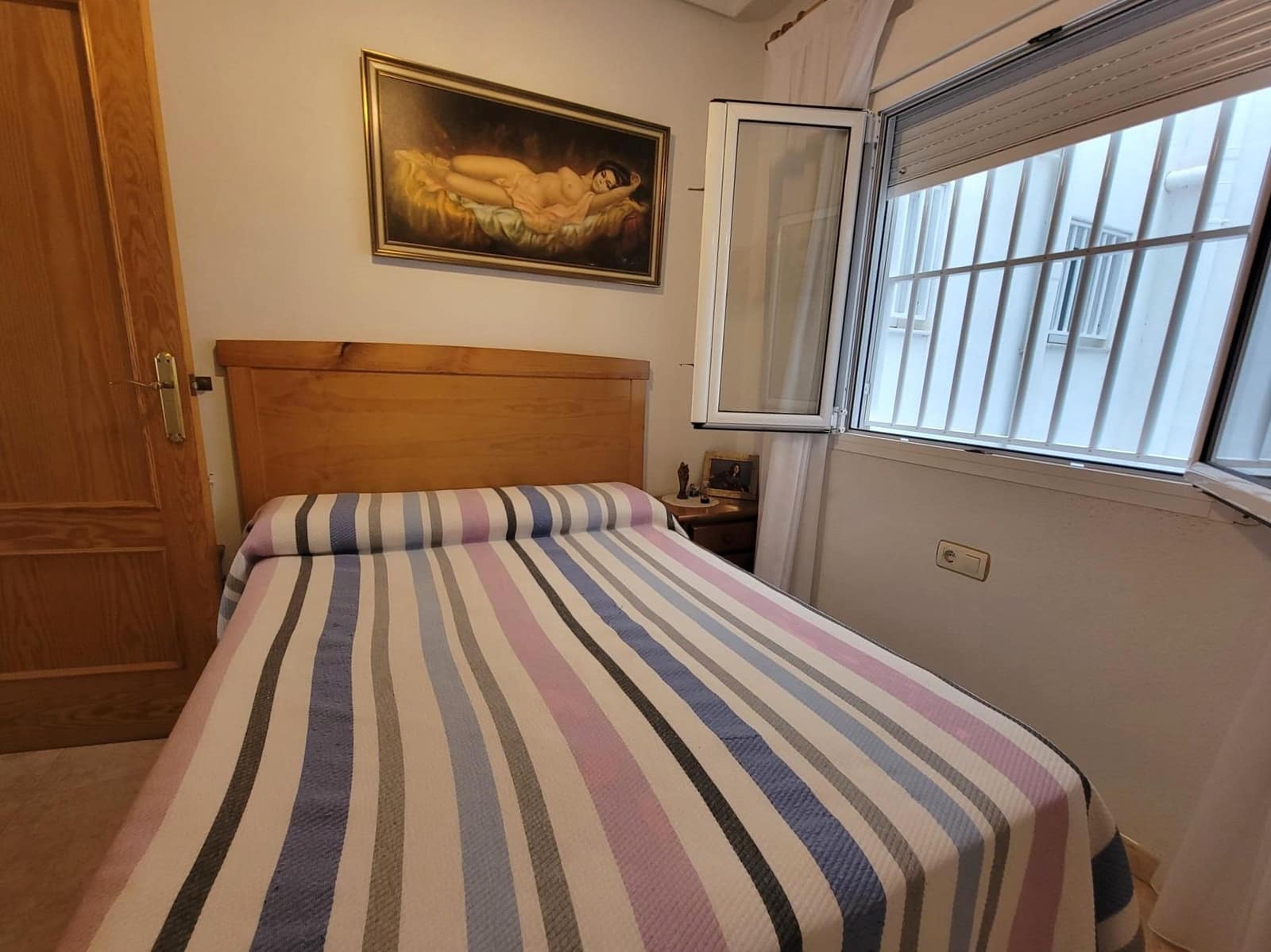 2 bedroom Apartment for sale in Torrevieja - € 110,000 (Ref: 9154168)