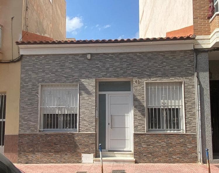 Dom na sprzedaż w Torrevieja - 195 000 € (Ref: 9154208)