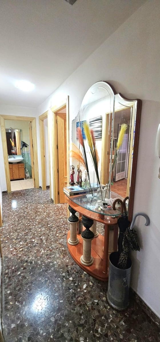 2 soveværelse Lejlighed til salg i Maracena - € 189.990 (Ref: 9165871)