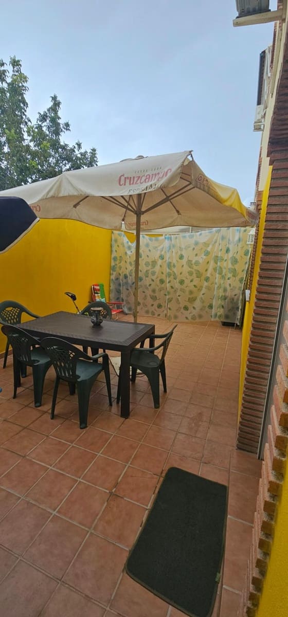 2 soveværelse Lejlighed til salg i Maracena - € 189.990 (Ref: 9165871)