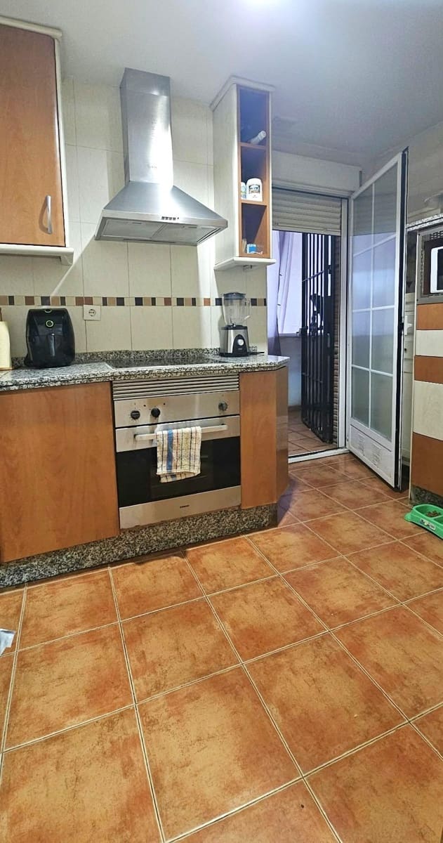 2 soveværelse Lejlighed til salg i Maracena - € 189.990 (Ref: 9165871)