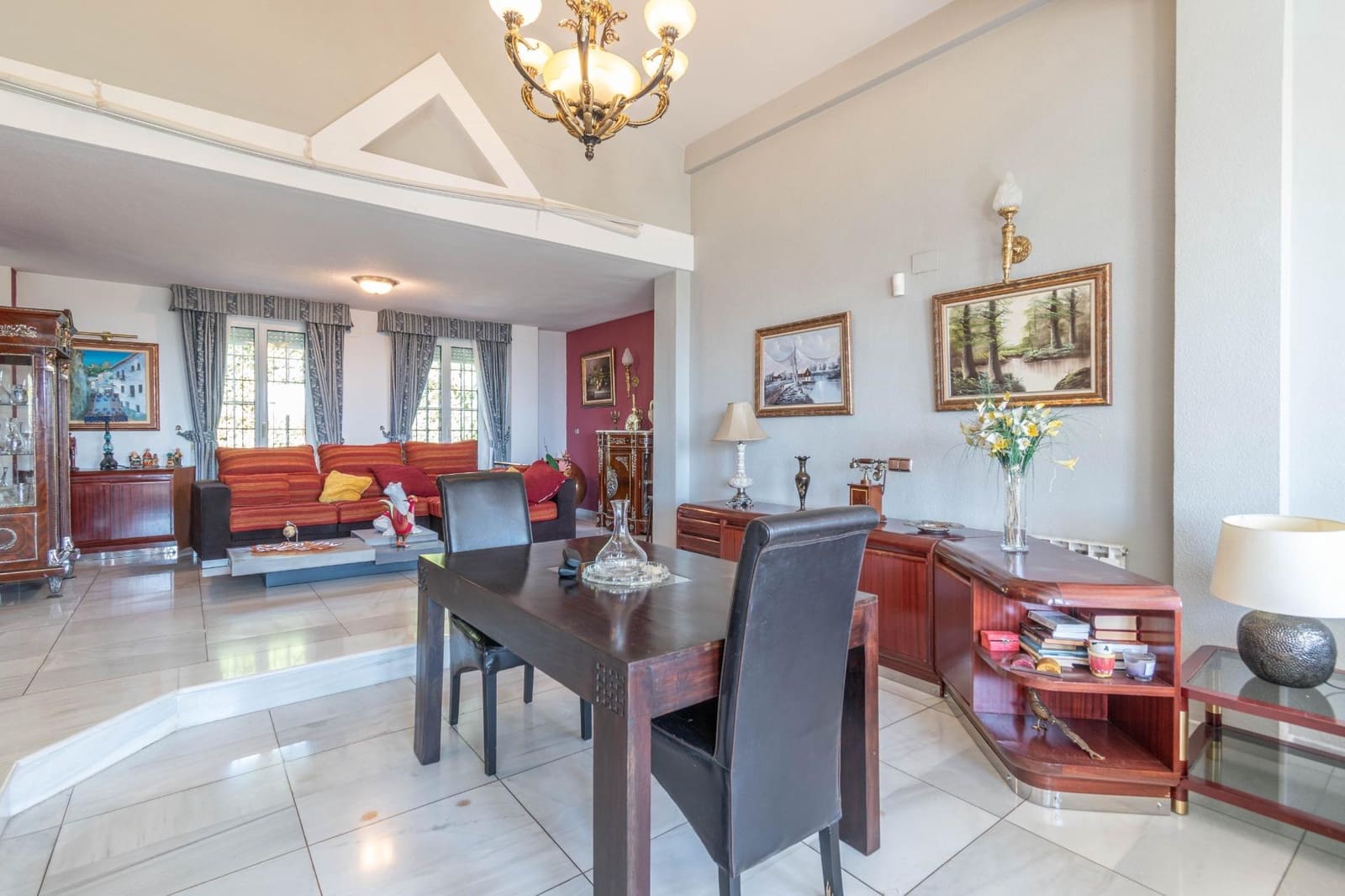 6 bedroom Villa for sale in Albolote with pool garage - € 495,000 (Ref: 9247393)