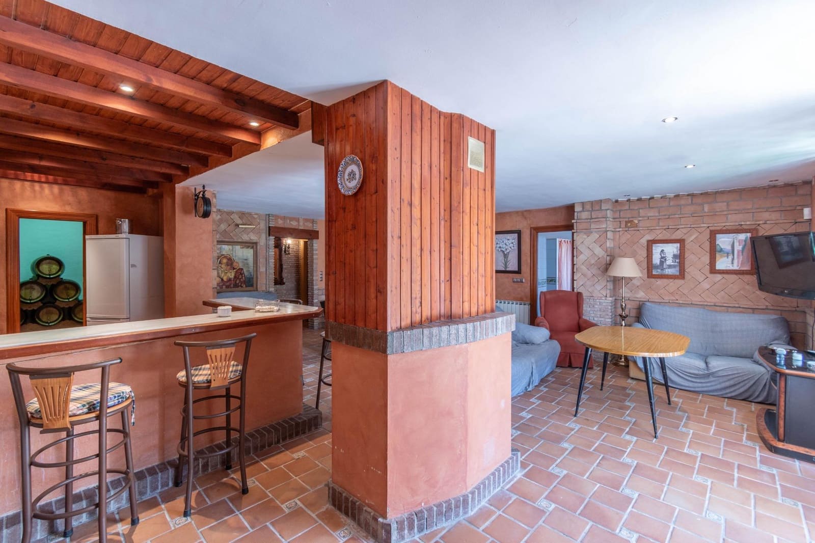 6 bedroom Villa for sale in Albolote with pool garage - € 495,000 (Ref: 9247393)