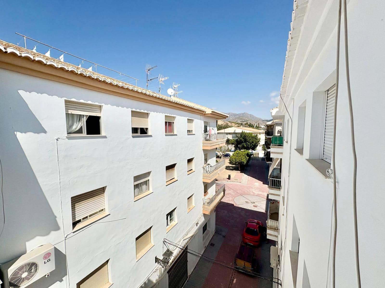 3 bedroom Flat for sale in Salobrena - € 160,000 (Ref: 9276435)