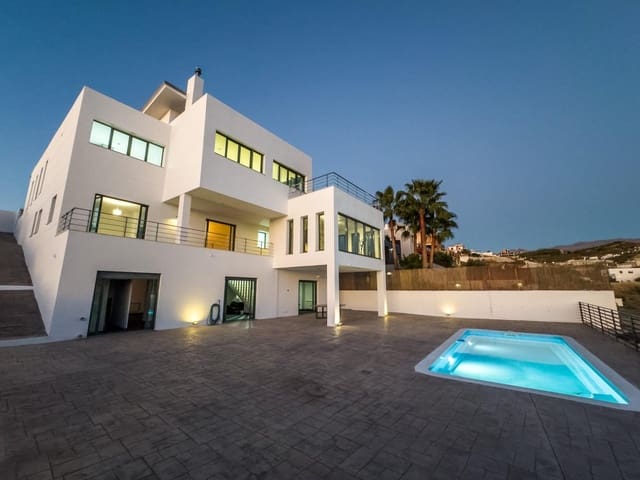 5 sovrum Villa till salu i La Zubia med pool garage - 799 000 € (Ref: 9301111)