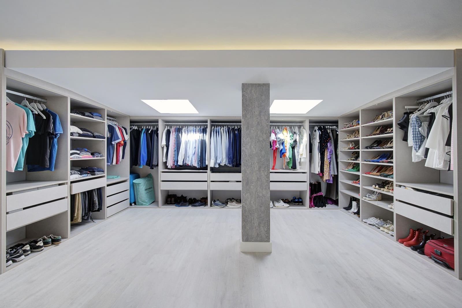 4 soveværelse Villa til salg i Otura med swimmingpool garage - € 489.000 (Ref: 9301112)