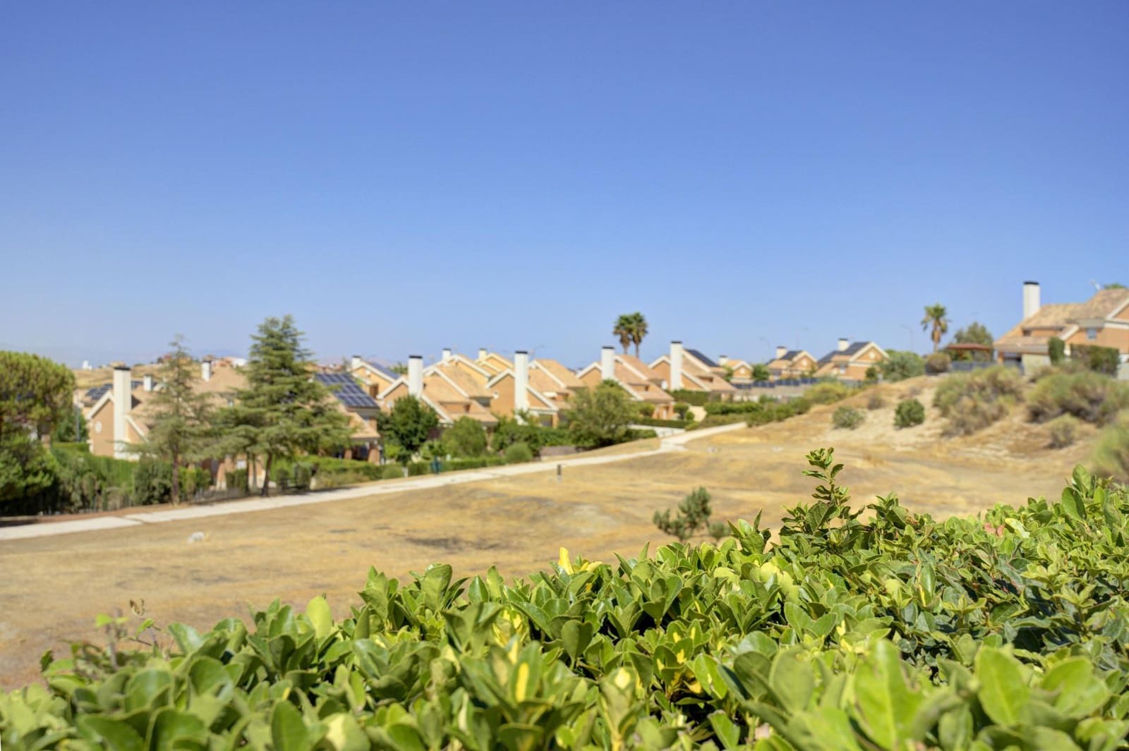 4 soveværelse Villa til salg i Otura med swimmingpool garage - € 489.000 (Ref: 9301112)