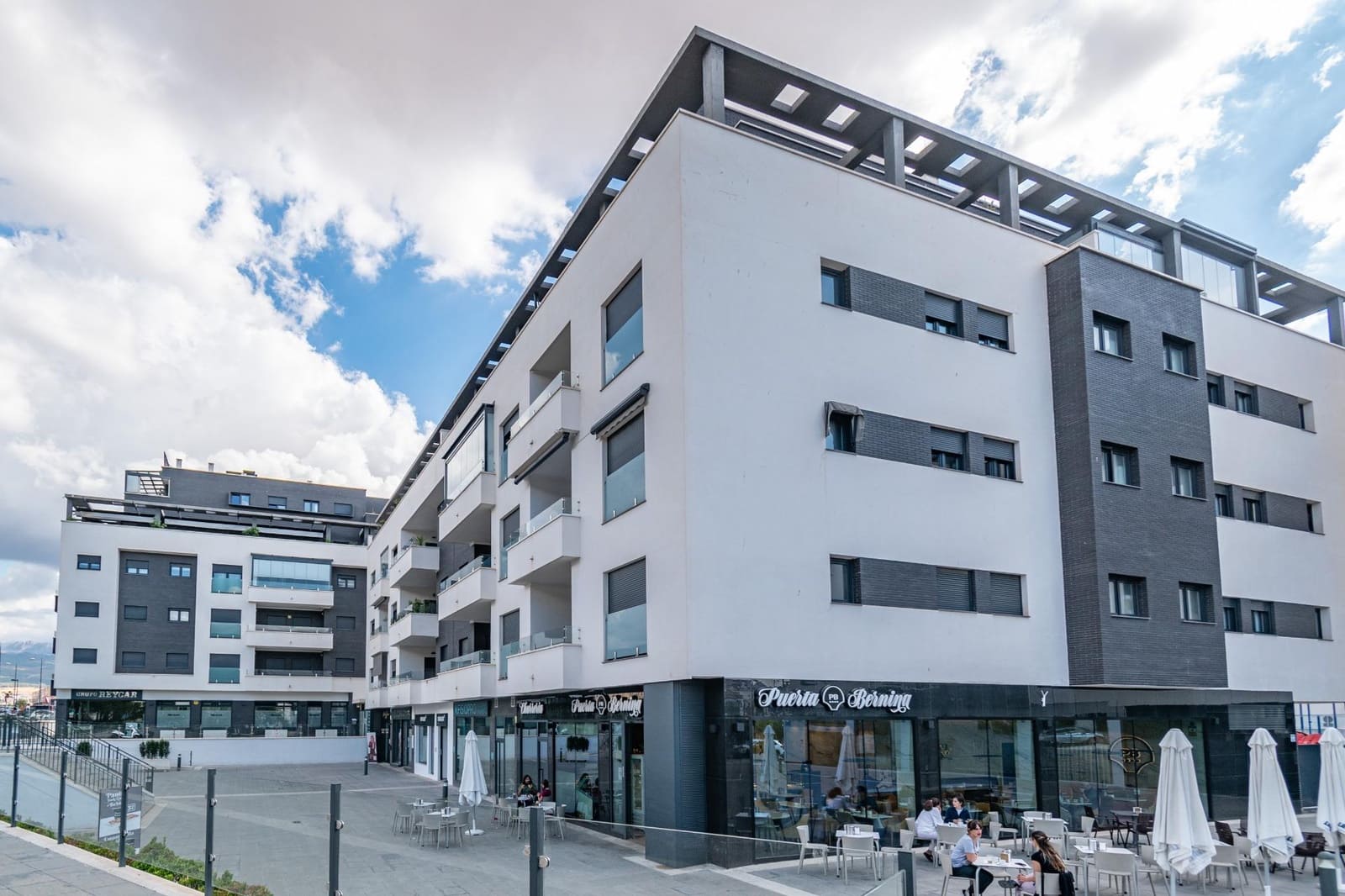 3 bedroom Flat for sale in Armilla with pool - € 462,000 (Ref: 9326560)