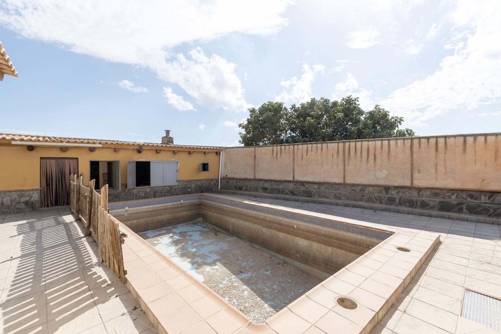 1 sypialnia Finka/Dom wiejski na sprzedaż w Alhendin z basenem garażem - 129 900 € (Ref: 9326562)