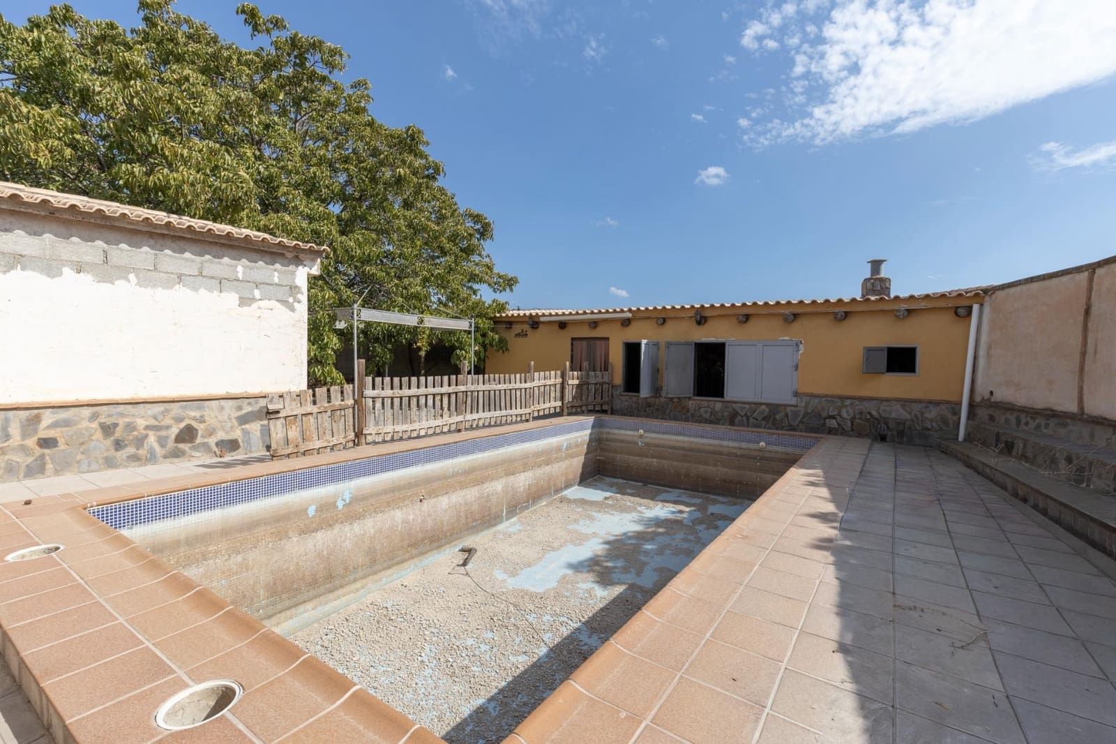 1 sypialnia Finka/Dom wiejski na sprzedaż w Alhendin z basenem garażem - 129 900 € (Ref: 9326562)