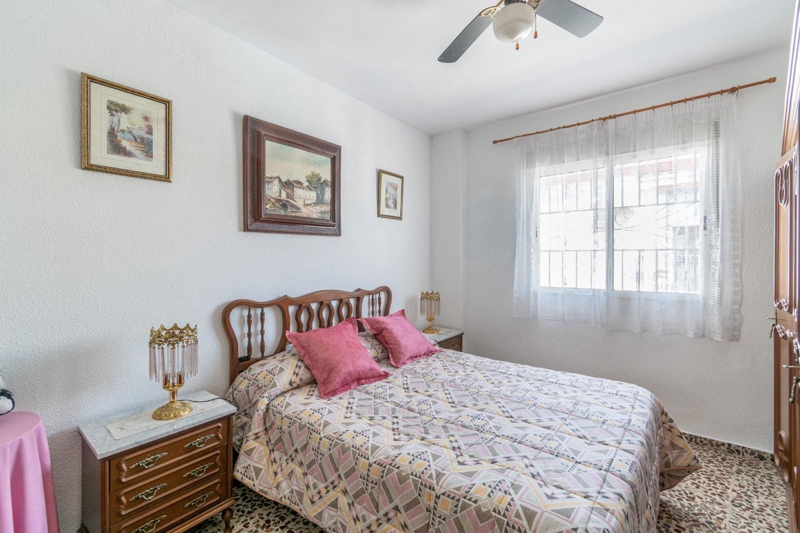 4 bedroom Terraced Villa for sale in Atarfe with pool - € 280,000 (Ref: 9326571)