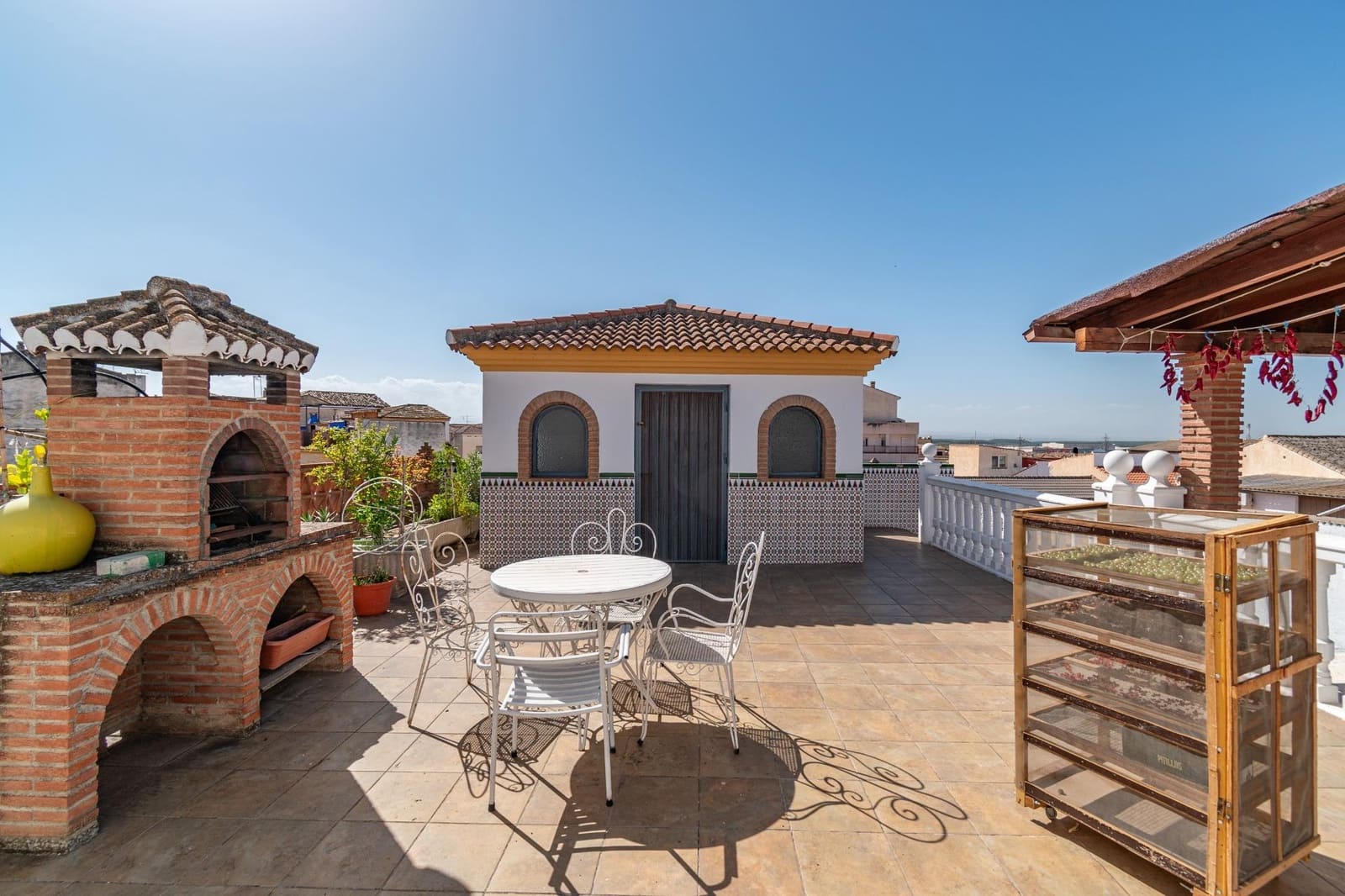 4 bedroom Terraced Villa for sale in Atarfe with pool - € 280,000 (Ref: 9326571)