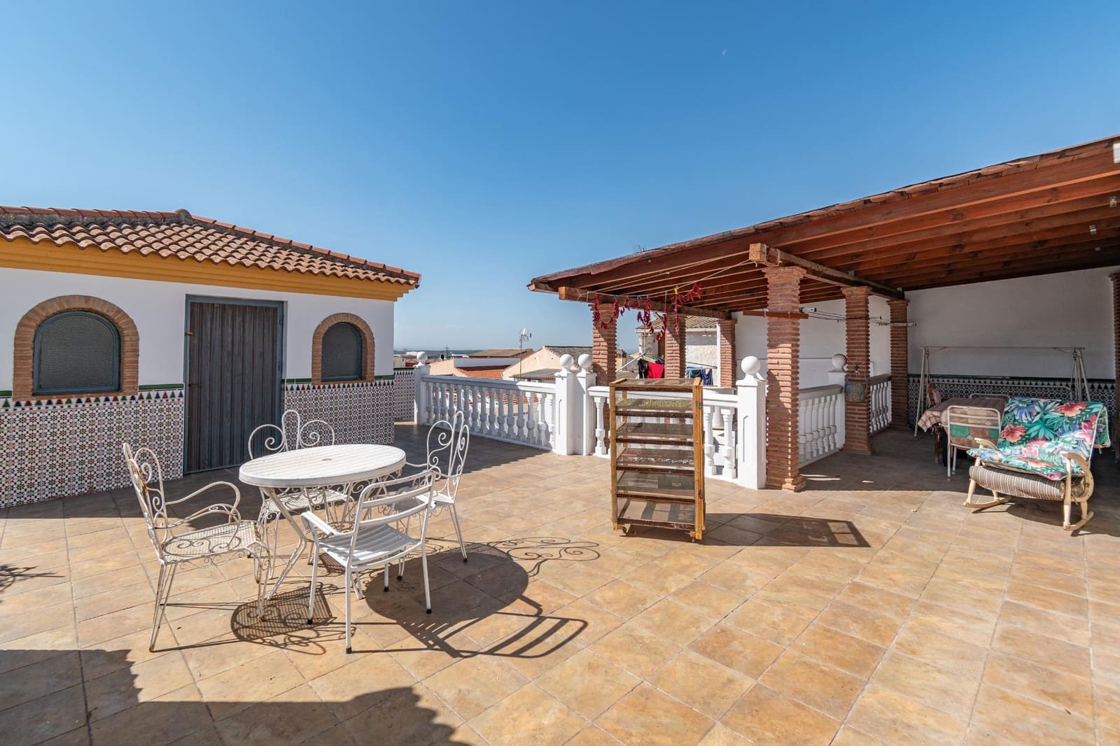 4 bedroom Terraced Villa for sale in Atarfe with pool - € 280,000 (Ref: 9326571)