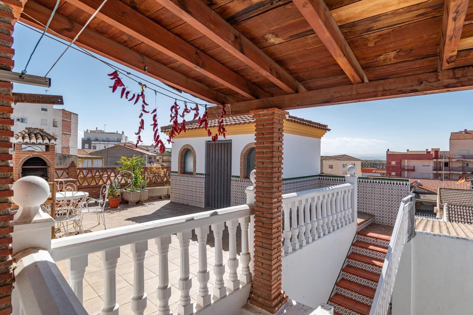 4 bedroom Terraced Villa for sale in Atarfe with pool - € 280,000 (Ref: 9326571)