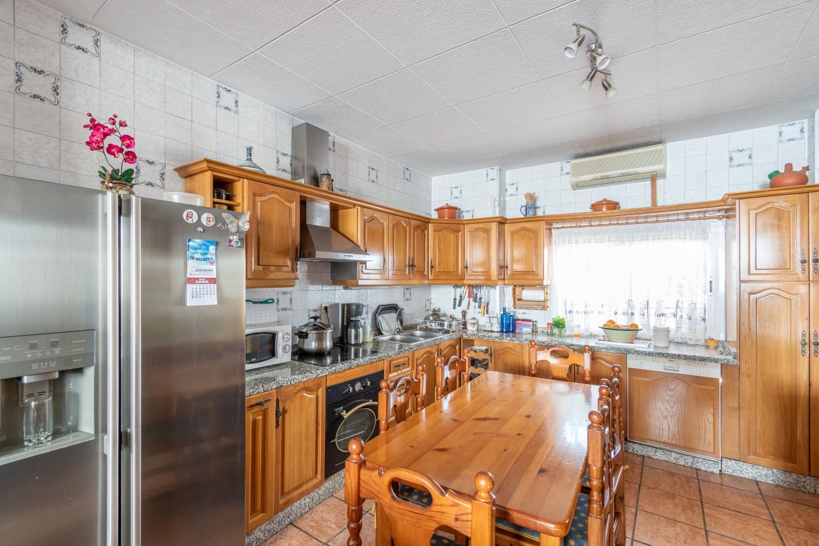 4 bedroom Terraced Villa for sale in Atarfe with pool - € 280,000 (Ref: 9326571)