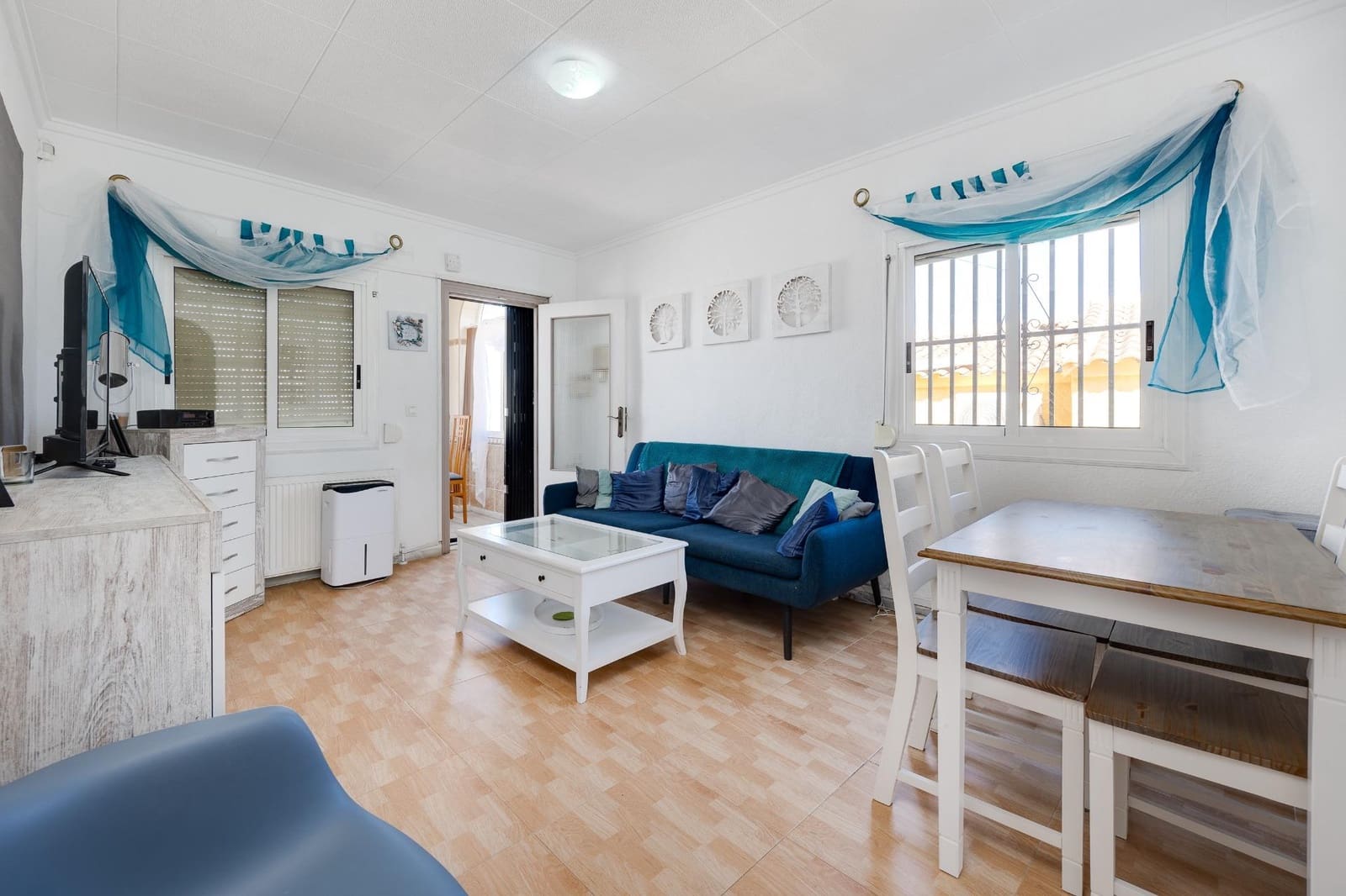 3 bedroom Villa for sale in San Fulgencio with pool - € 230,000 (Ref: 9338153)