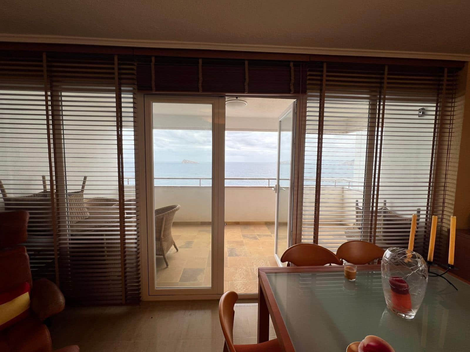 3 bedroom Flat for sale in Benidorm with pool - € 345,000 (Ref: 9338161)