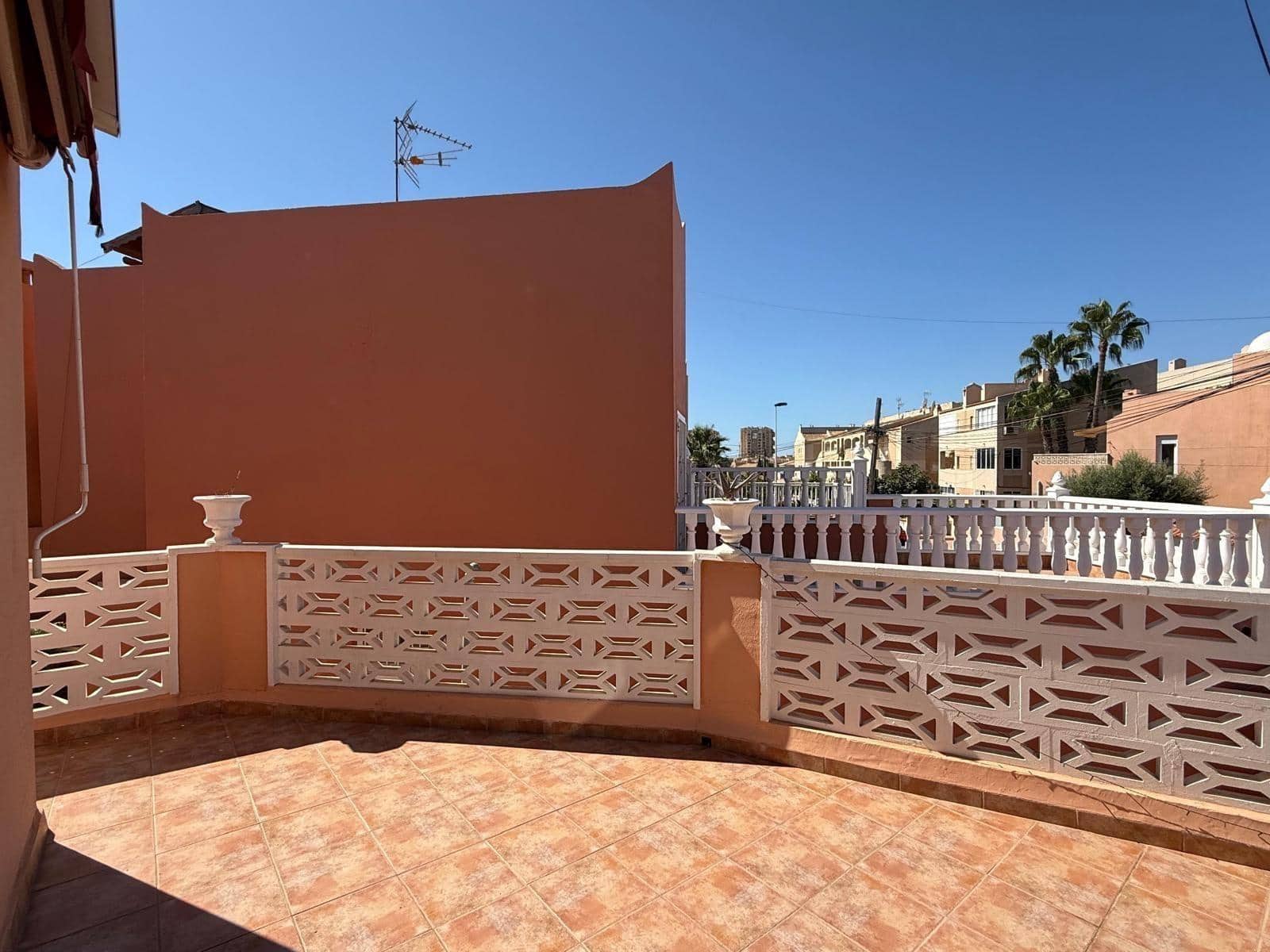 5 sovrum Villa till salu i Torrevieja med pool - 304 900 € (Ref: 9338171)