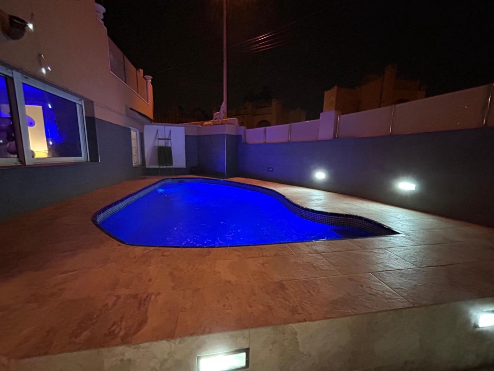5 sovrum Villa till salu i Torrevieja med pool - 304 900 € (Ref: 9338171)