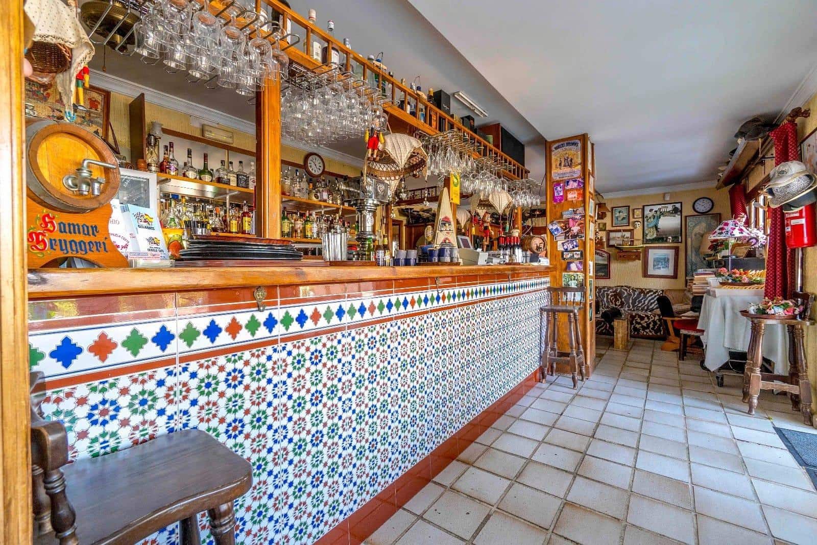 Kommersiell till salu i Torrevieja - 835 000 € (Ref: 9338176)