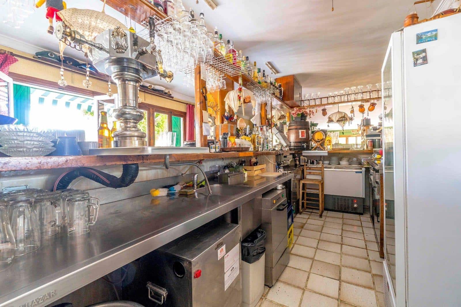 Kommersiell till salu i Torrevieja - 835 000 € (Ref: 9338176)