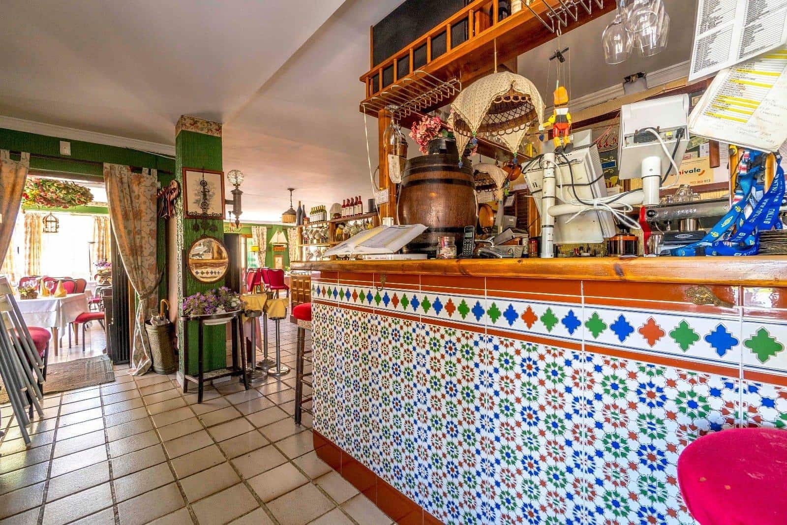 Kommersiell till salu i Torrevieja - 835 000 € (Ref: 9338176)