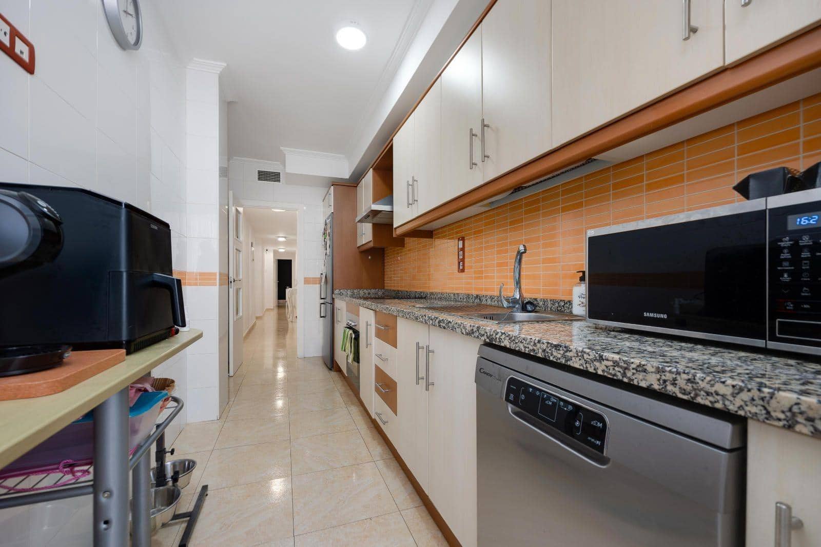 Apartamento de 3 habitaciones en Torrevieja en venta con garaje - 244.969 € (Ref: 9338178)
