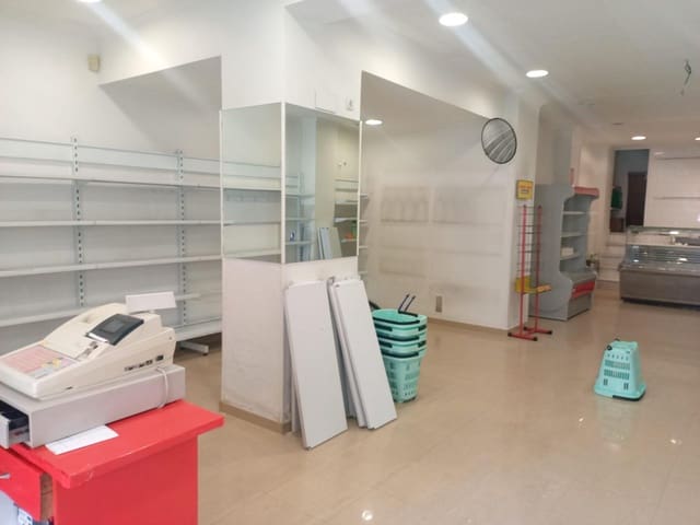 Apartment for sale in Orihuela ciudad, Orihuela - € 65,000 (Ref: 9338236)