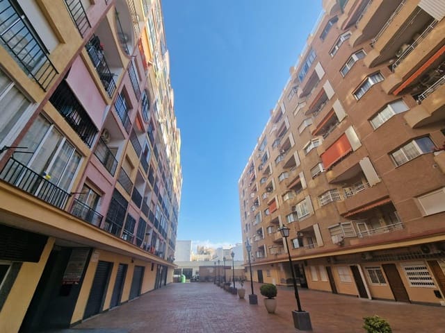 Apartamento en Centro, Torrevieja en venta - 69.900 € (Ref: 9338241)