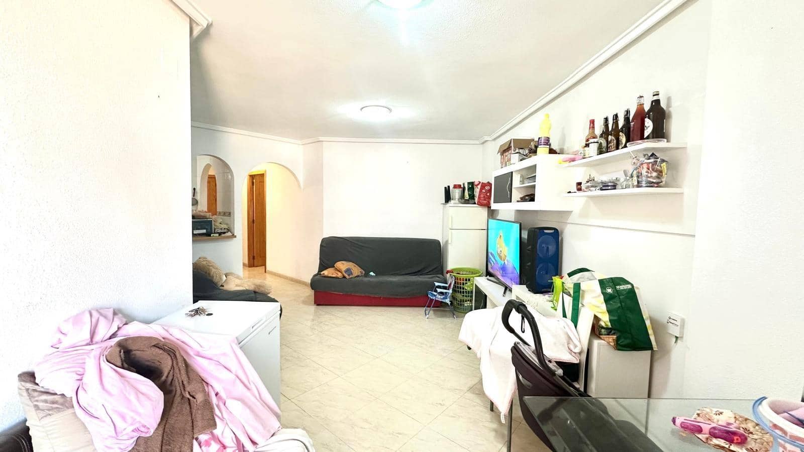 Apartamento de 2 habitaciones en Torrevieja en venta con piscina - 139.900 € (Ref: 9338250)