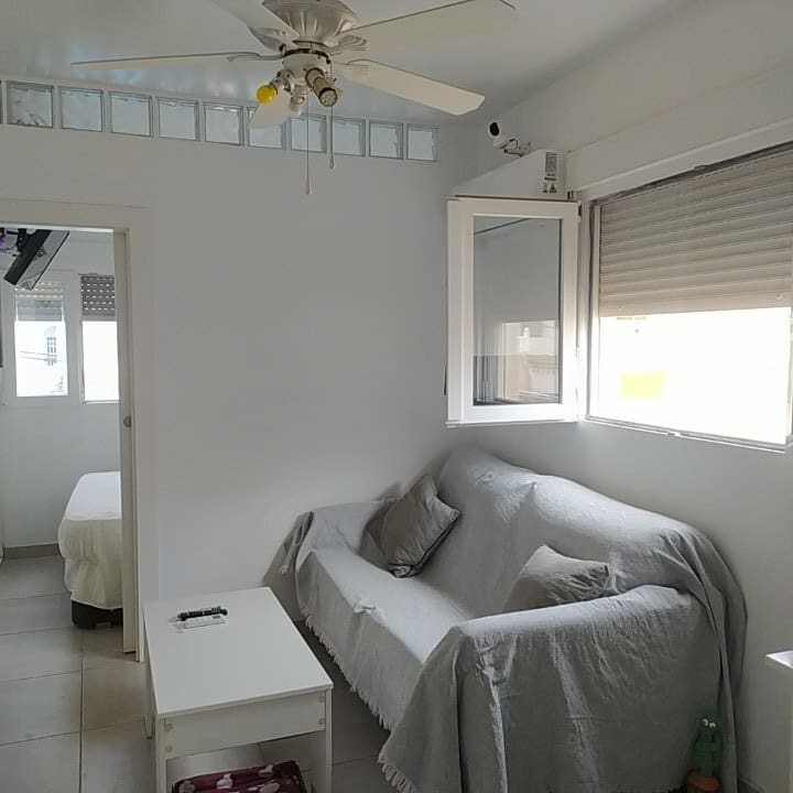 1 quarto Apartamento para venda em Torrevieja com piscina - 98 000 € (Ref: 9338274)